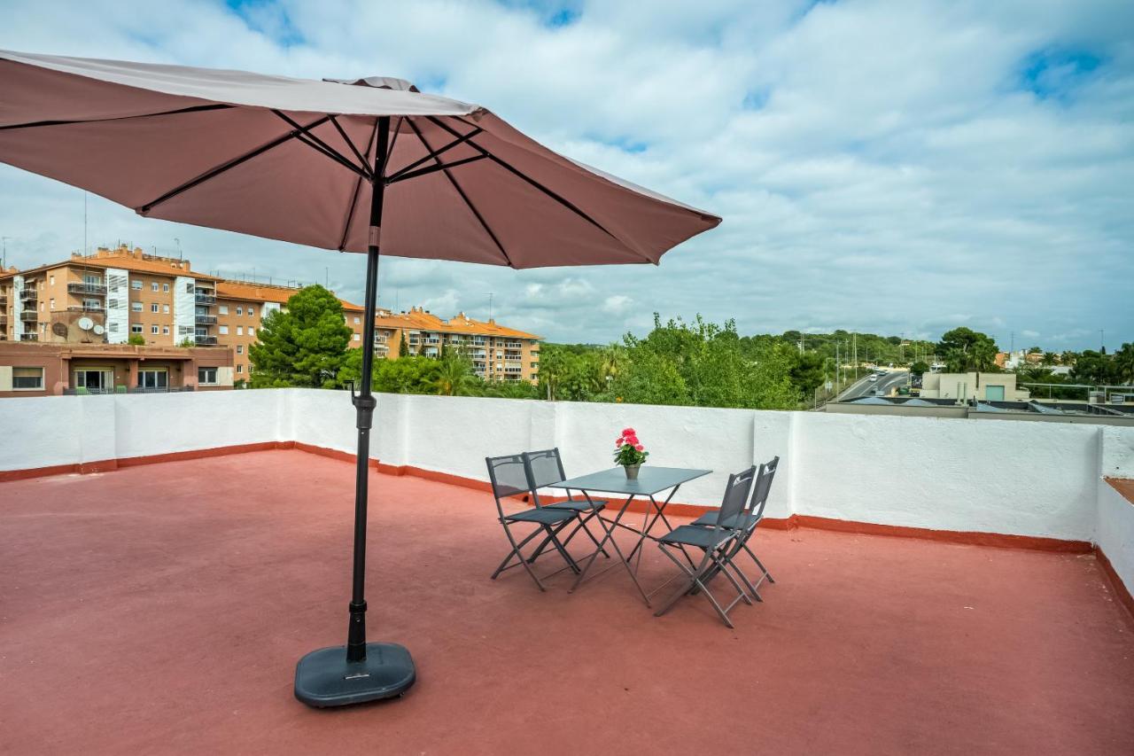 Hostal Patio De La Luna Tarragona Zewnętrze zdjęcie